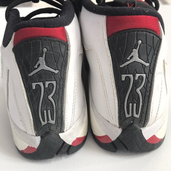 Kids Jordan Sneakers - Picture 4 of 5